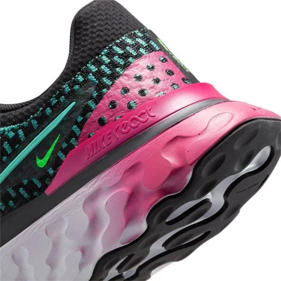 Nike React Infinity Run Flyknit 3. Brand New. Womens Size: 6.5
